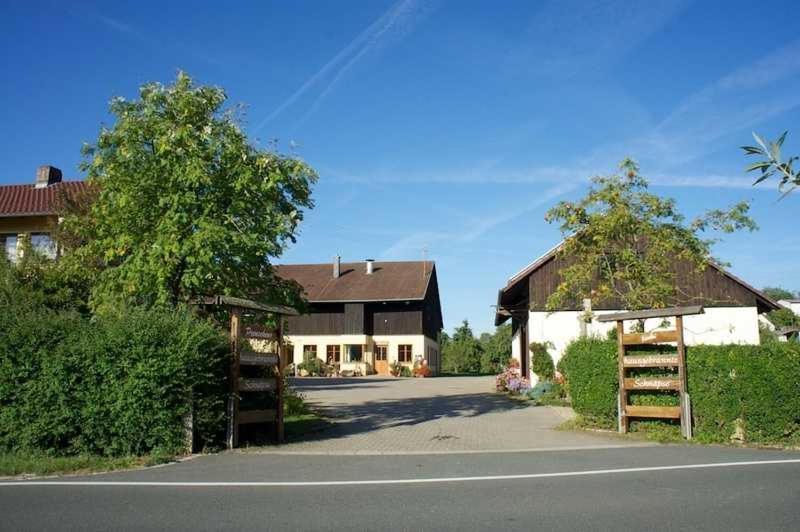 Preuschens Hof Lägenhet Egloffstein Exteriör bild